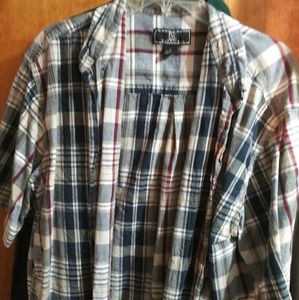 Mens XL short sleeve button up